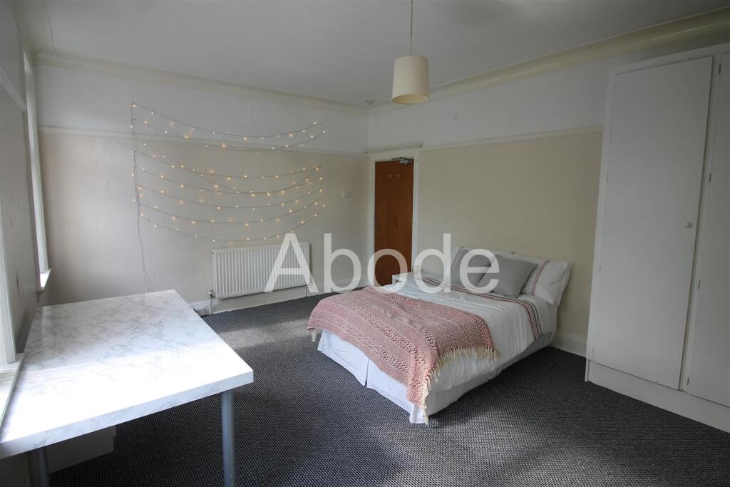 7 bedroom house for rent