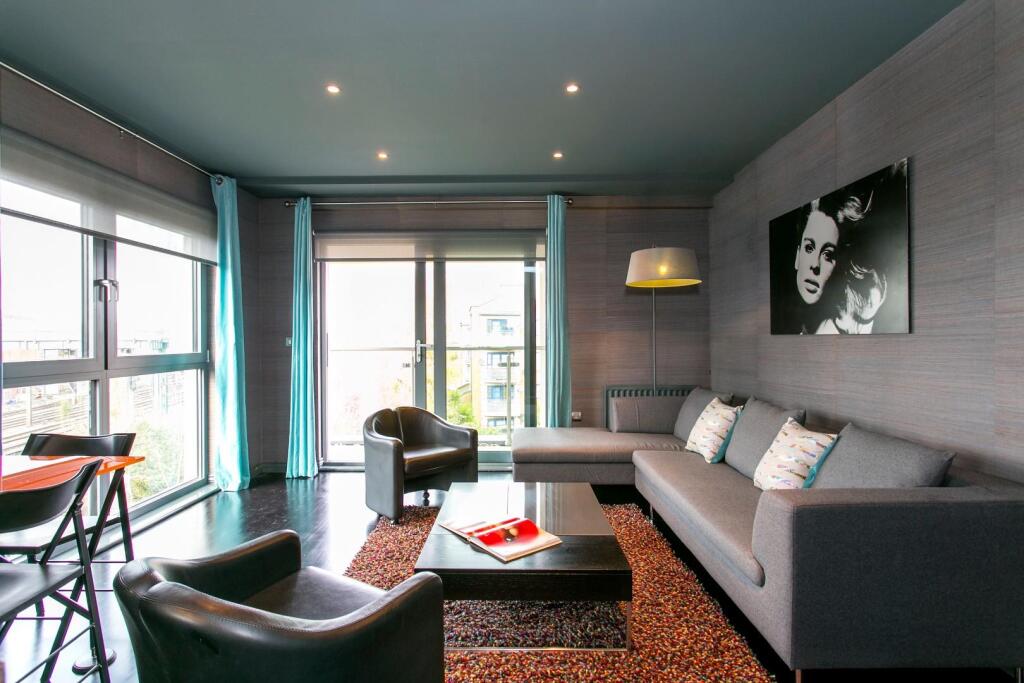 Main image of property: 35 Oval Road, NW1