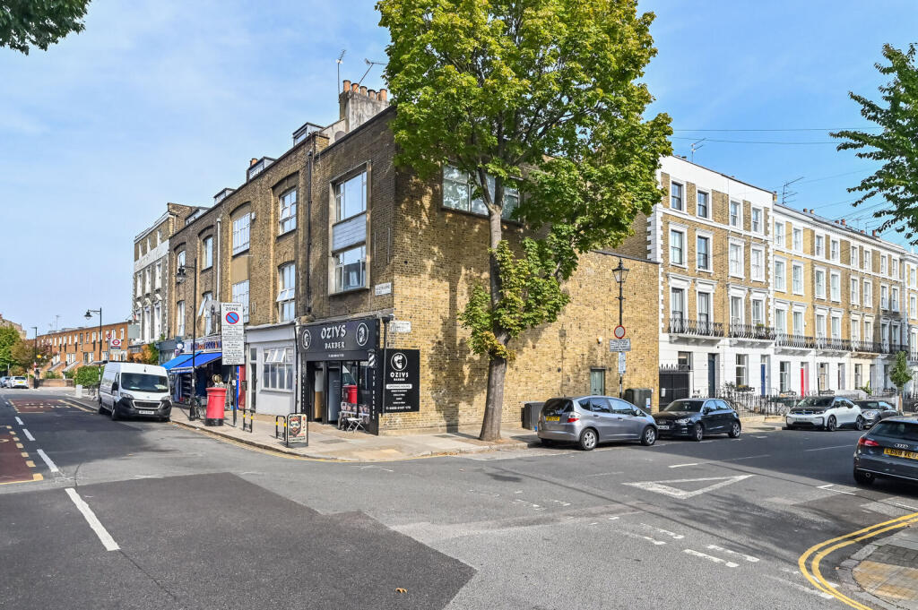 Apartment in London - View 3
