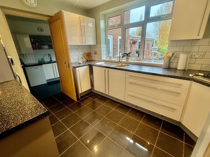 Hesketh Crescent, Birmingham, B23 7EG photo 4
