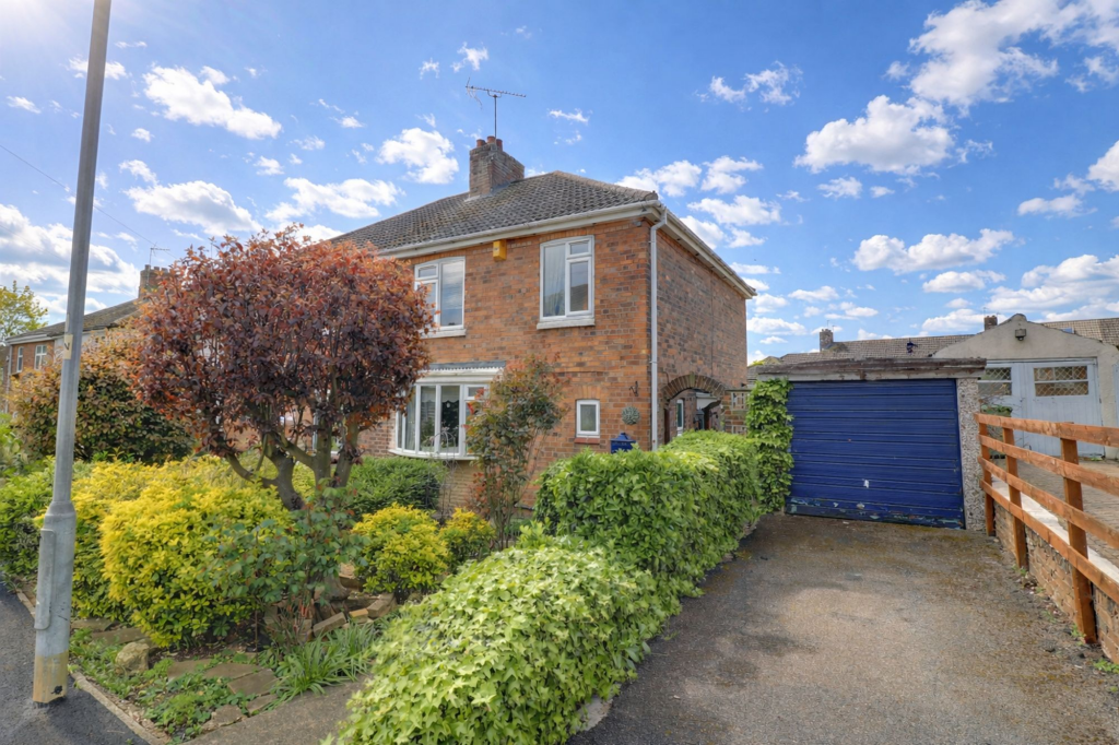 Main image of property: Chestnut Avenue, Gainsborough, DN21