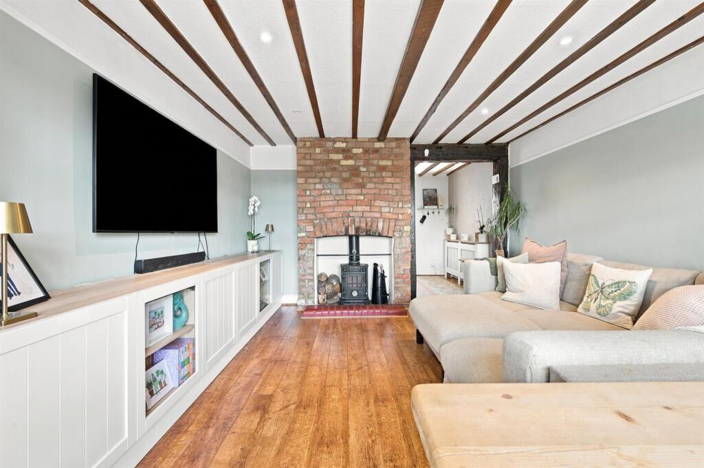 House in Ware, Kings Hill - More