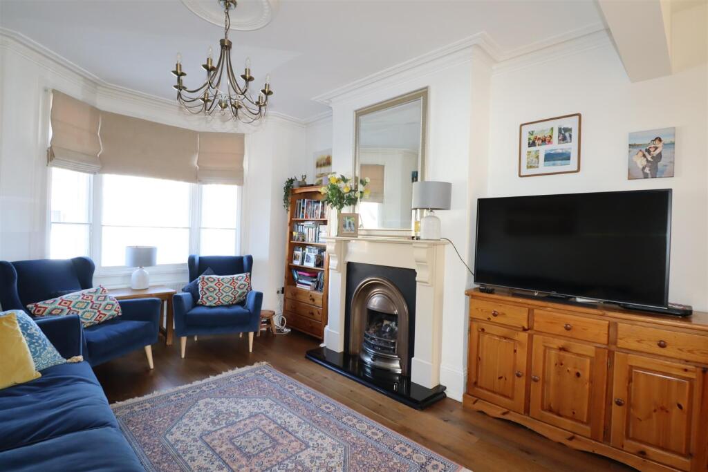 House in Milton Keynes - View 4