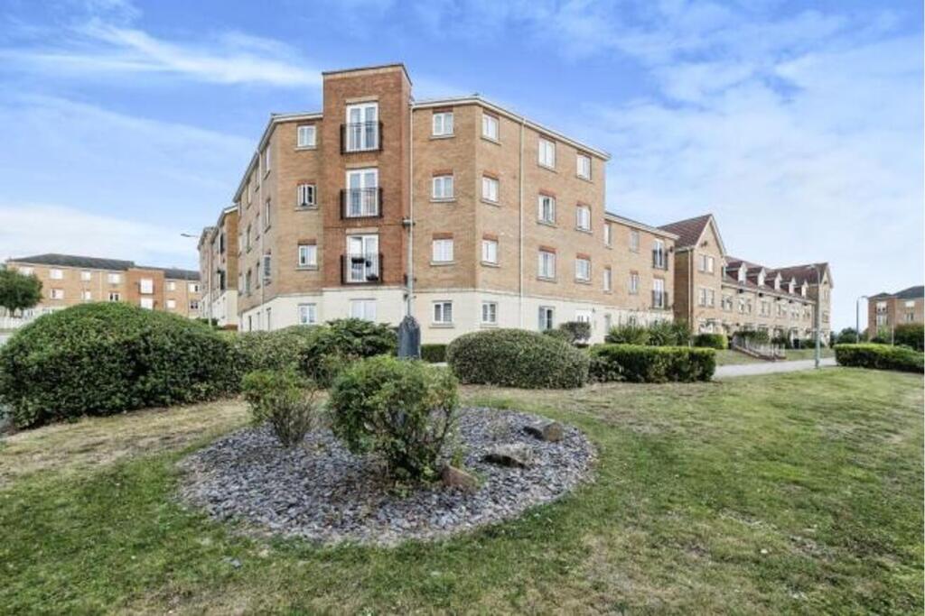 Main image of property: Windermere Avenue, Purfleet-on-Thames, RM19