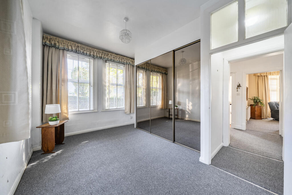 Apartment in London, Bellingham, Southend - More