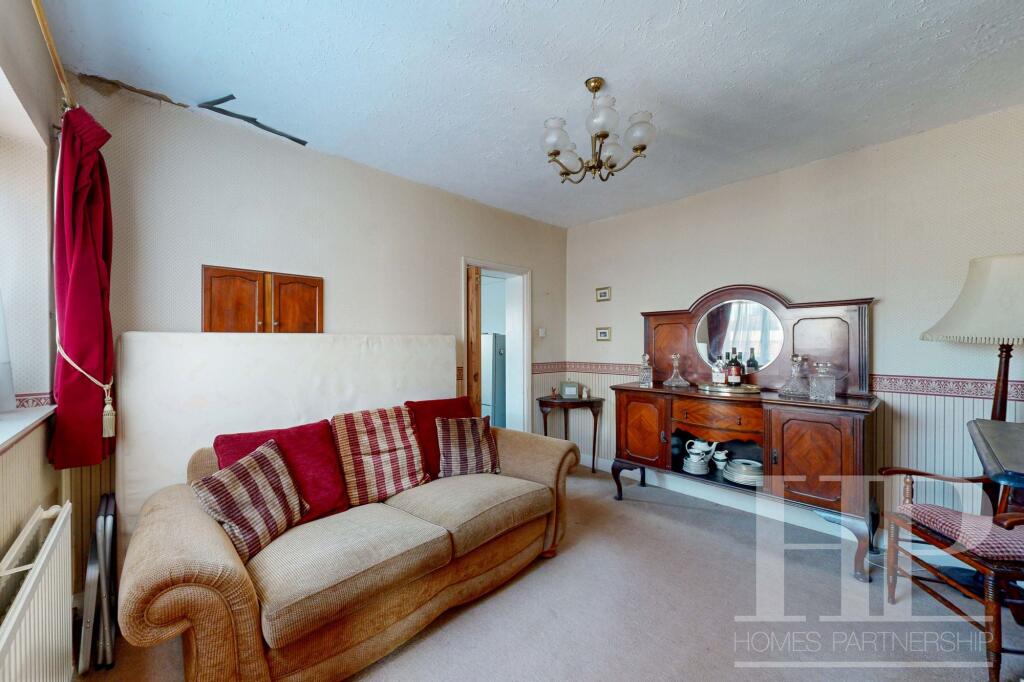 House in Crawley, West Green - View 5