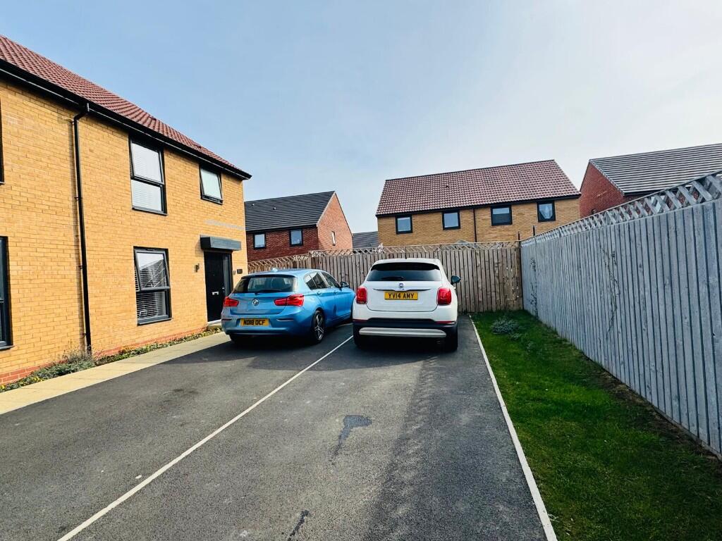 3-bed semi-detached on Cornflower Close, Redcar, North Yorkshire, TS10, £94,000