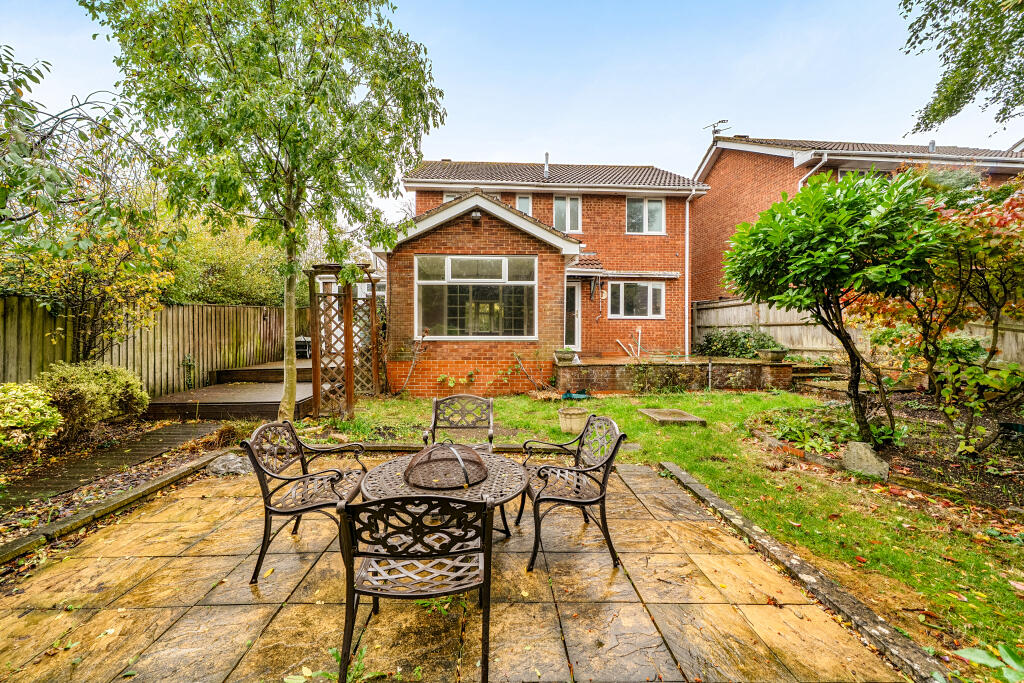 House in Swindon - View 4