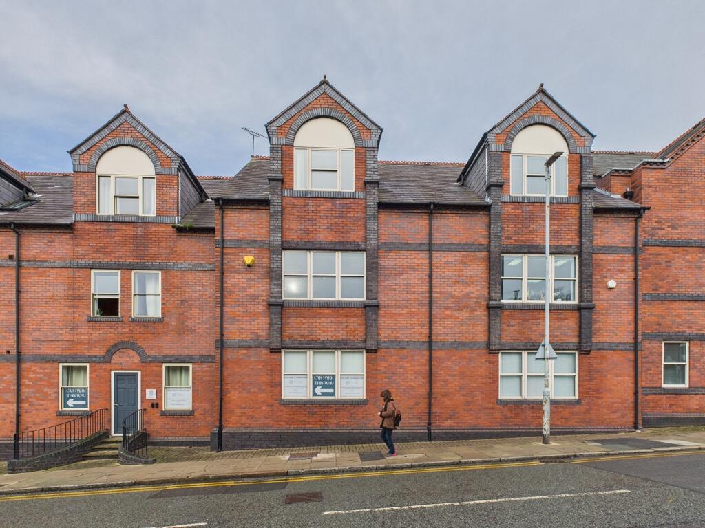 Main image of property: Hunters Walk, 4 Canal Street, Chester, Cheshire, CH1 4EB