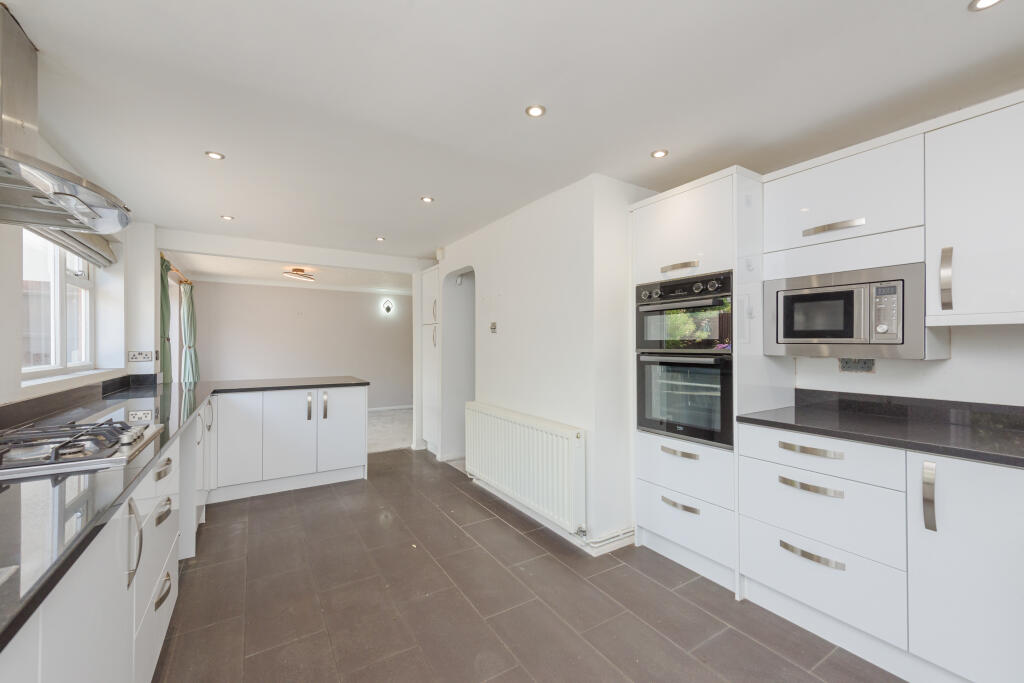 House in Sutton Coldfield - View 4