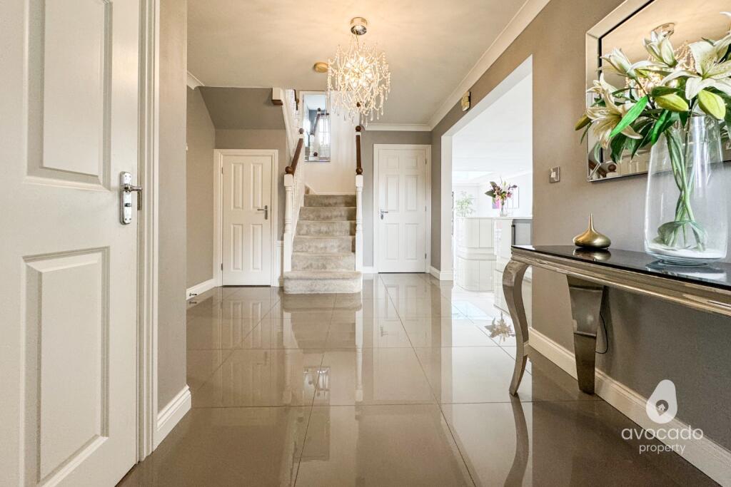 House in Shinfield - More