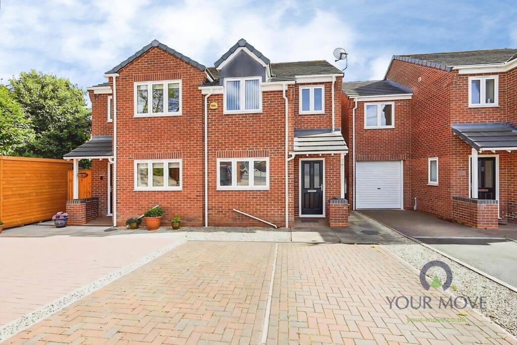 3-bed semi-detached on Pingle Place, Swadlincote, Derbyshire, DE11, £215,000