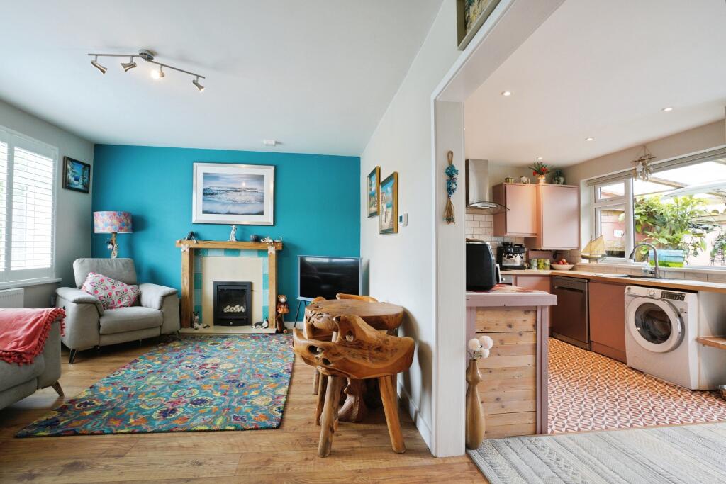 Henwood Crescent, Newquay, TR7 - More
