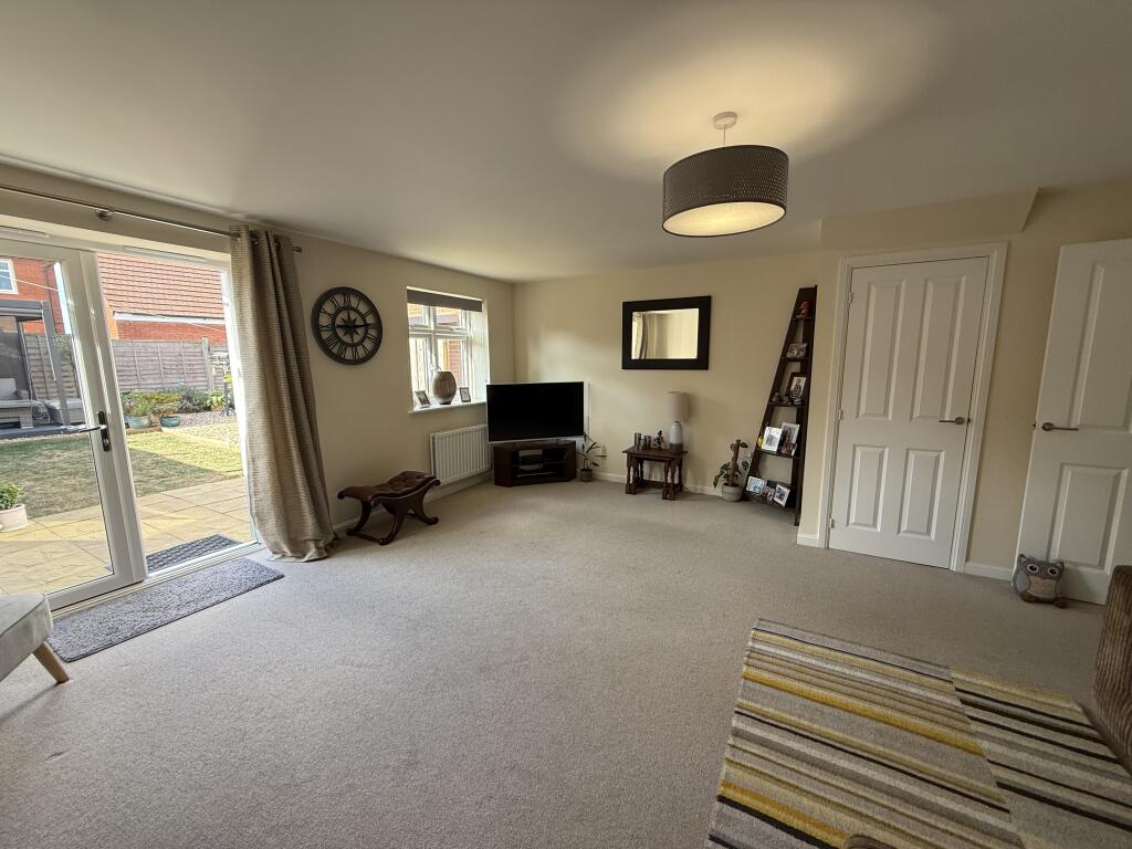 House in Swindon - View 4