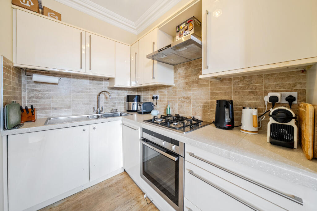 Apartment in London - More