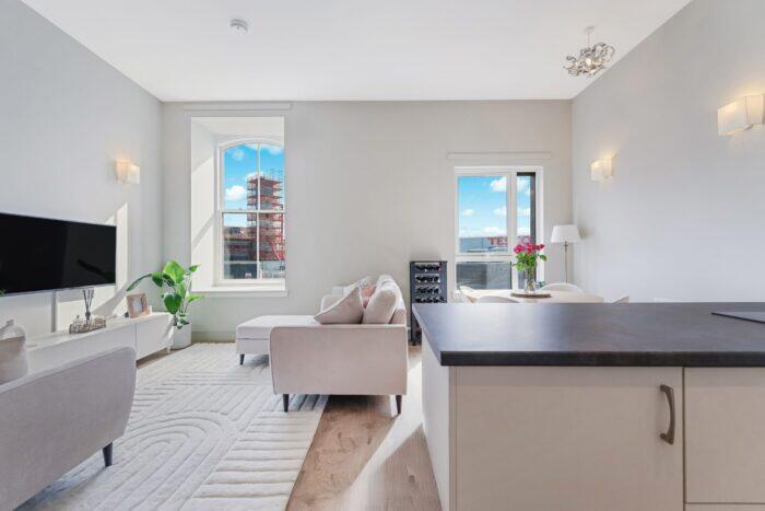 Apartment in Kirkcaldy - View 2