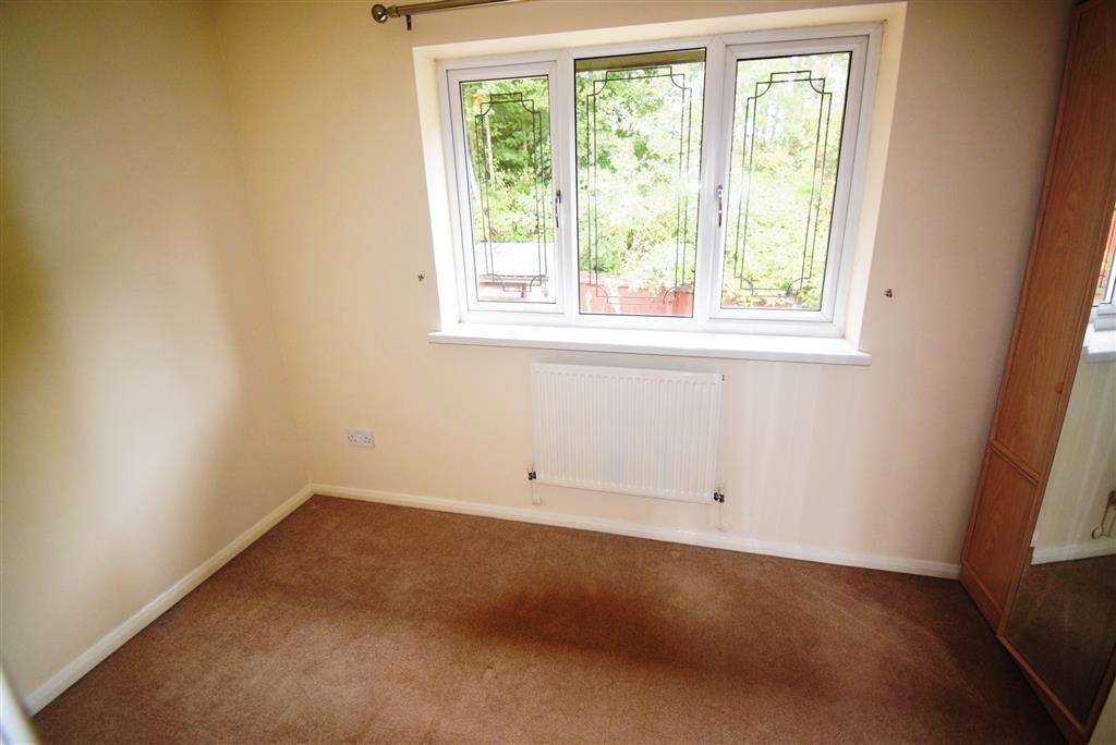 House in Newport - View 5