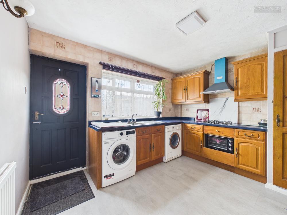 House in Peterborough, North Bretton, Fulbridge - More