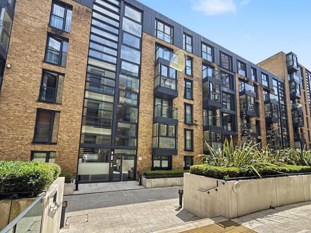 Main image of property: Apartment 252 Southside, St. John's Walk, Birmingham, West Midlands, B5 4TL