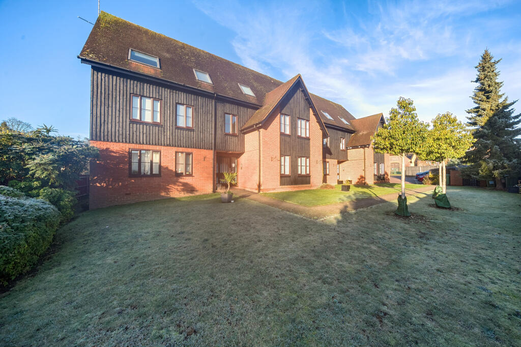 Main image of property: The Barn, Mount Road, Wheathampstead, AL4