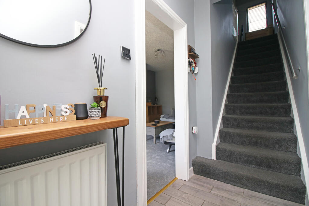 Shakespeare Road,  Fleetwood, FY7 photo 2