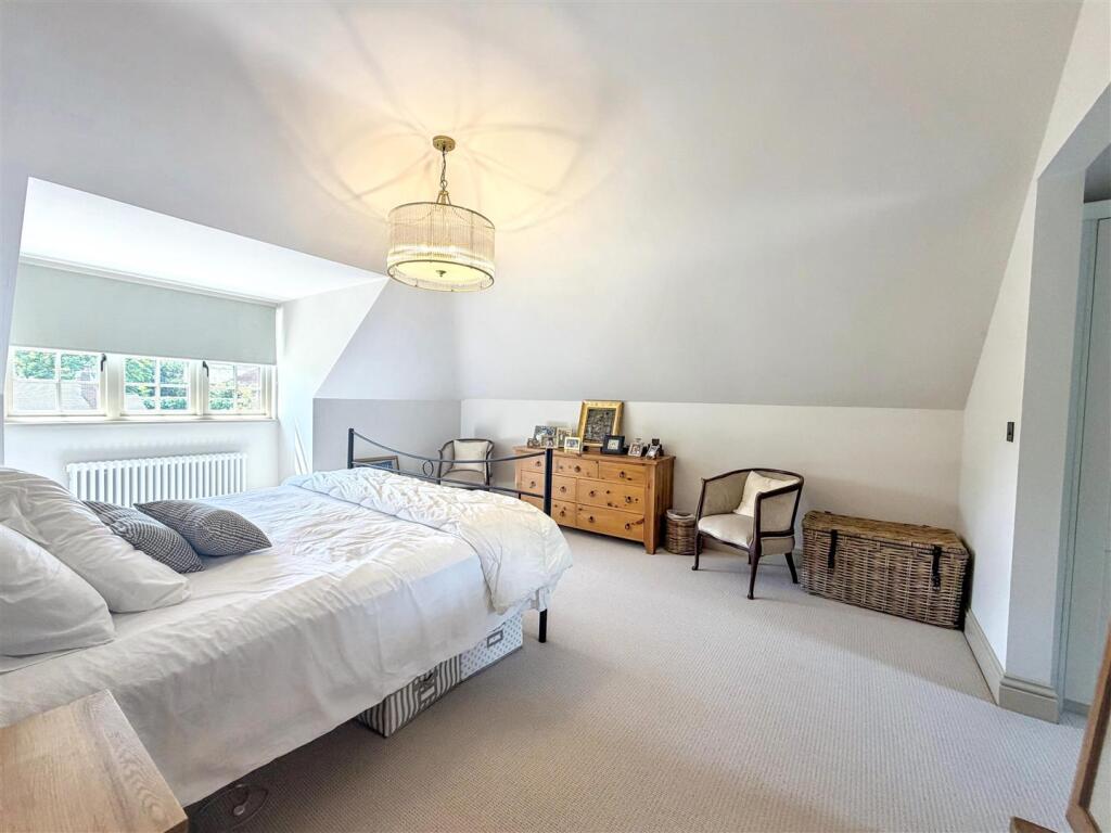 House in South Oxfordshire, Kidmore End - More