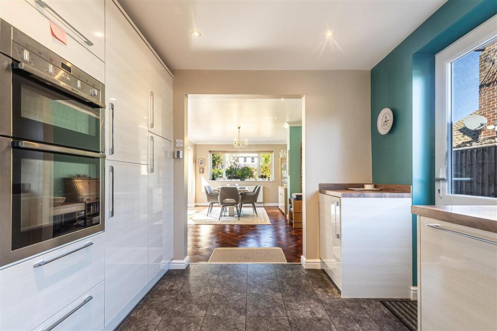 House in Epping Forest, Epping - View 5