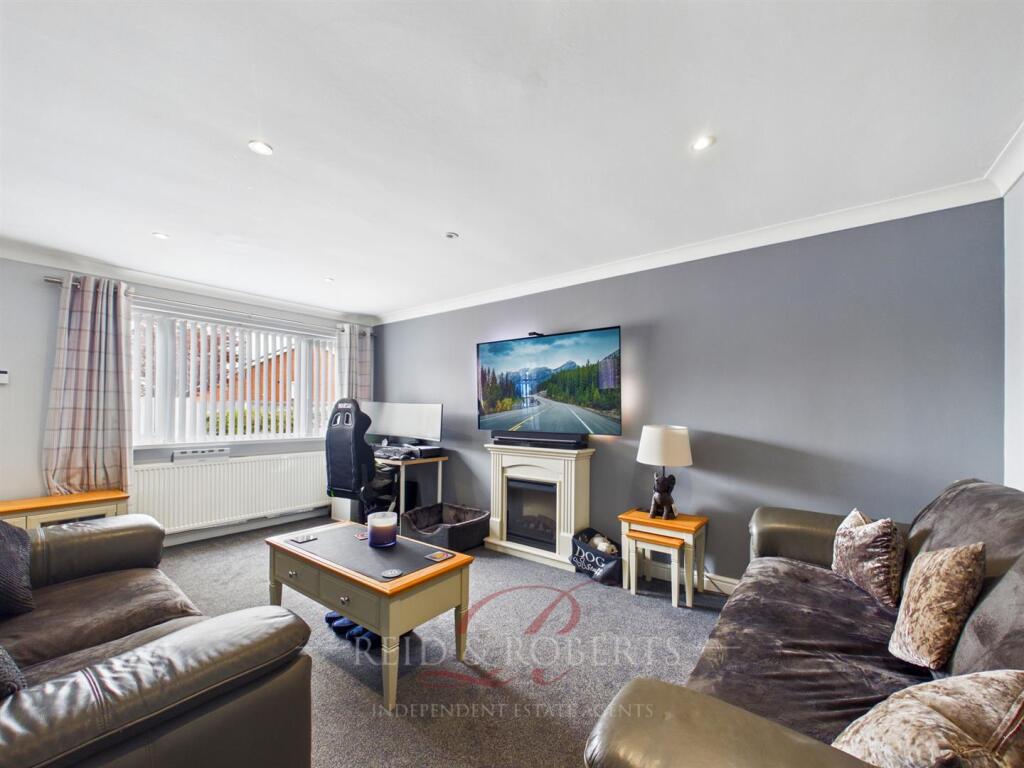 House in Leeswood, Leeswood and Pontblyddyn - View 3