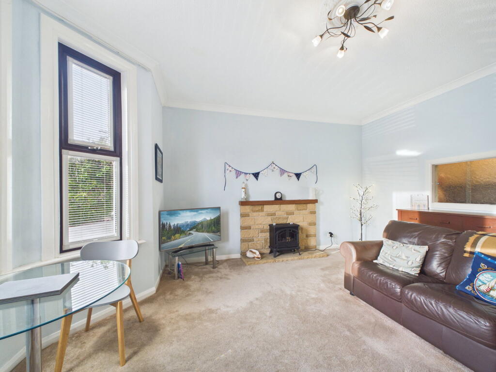 Apartment in Torquay, Torbay - View 4