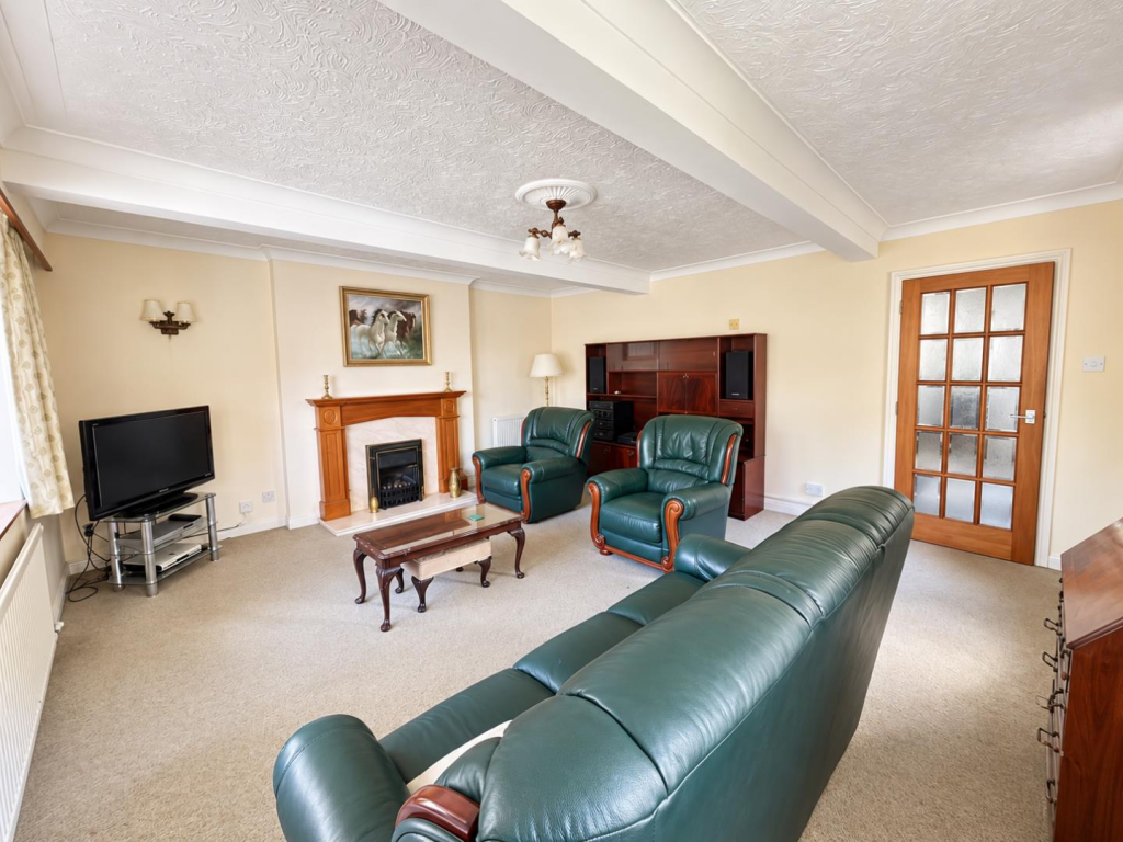 House in Peterborough - View 5