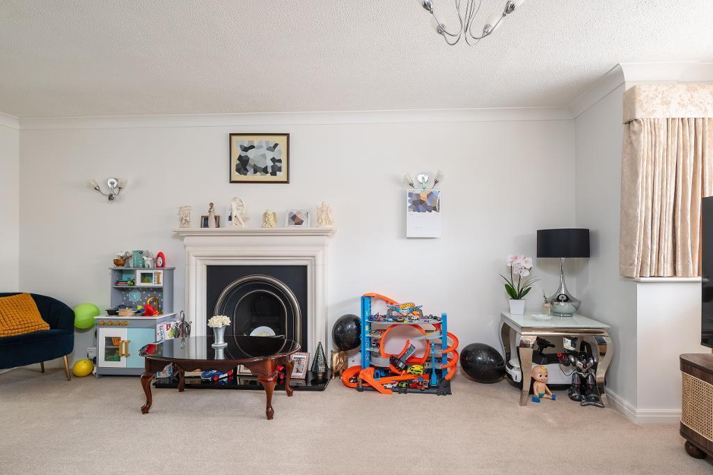 Pennycress Way, Newport Pagnell, Buckinghamshire, MK16 8SN photo 4