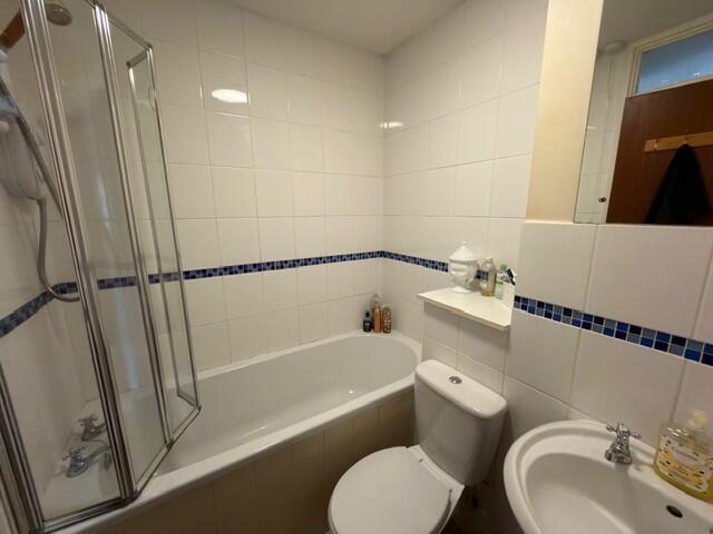 House in Taunton - View 4
