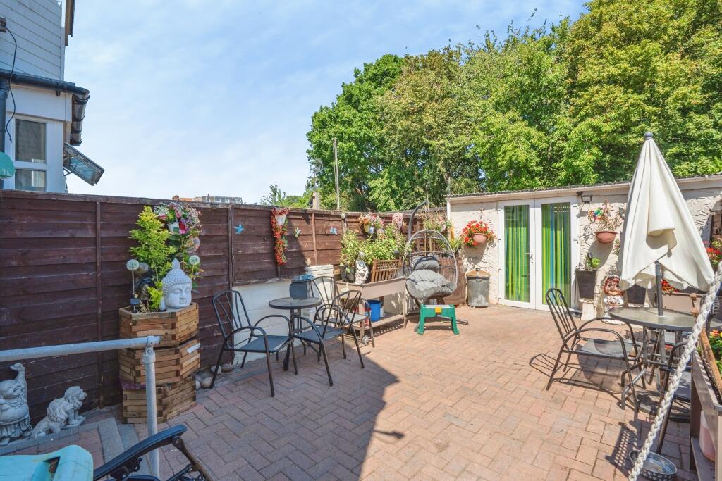 House in Portsmouth, Kingston, Buckland - View 2