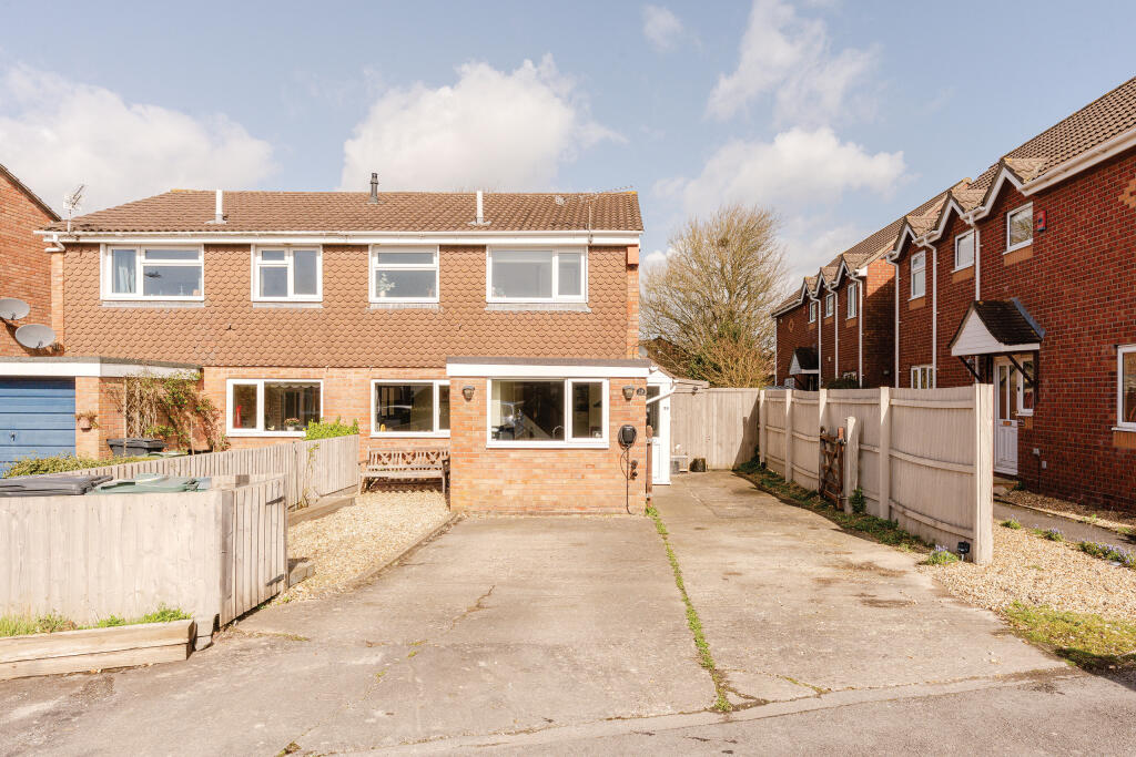 Main image of property: Ruddymead, Clevedon