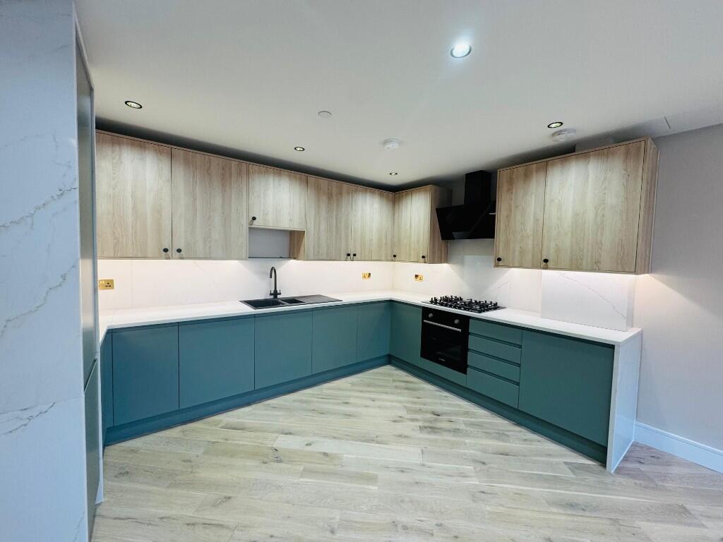 Main image of property: 186 Rye Lane, Peckham,  London, SE15