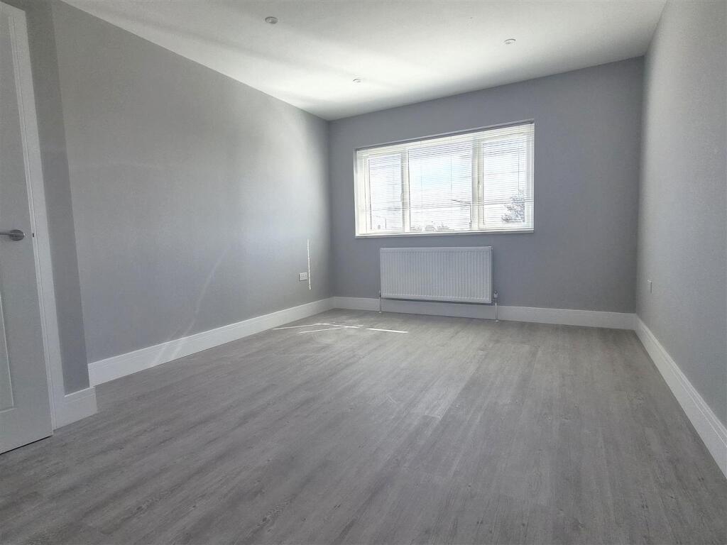Apartment in Dartford - More