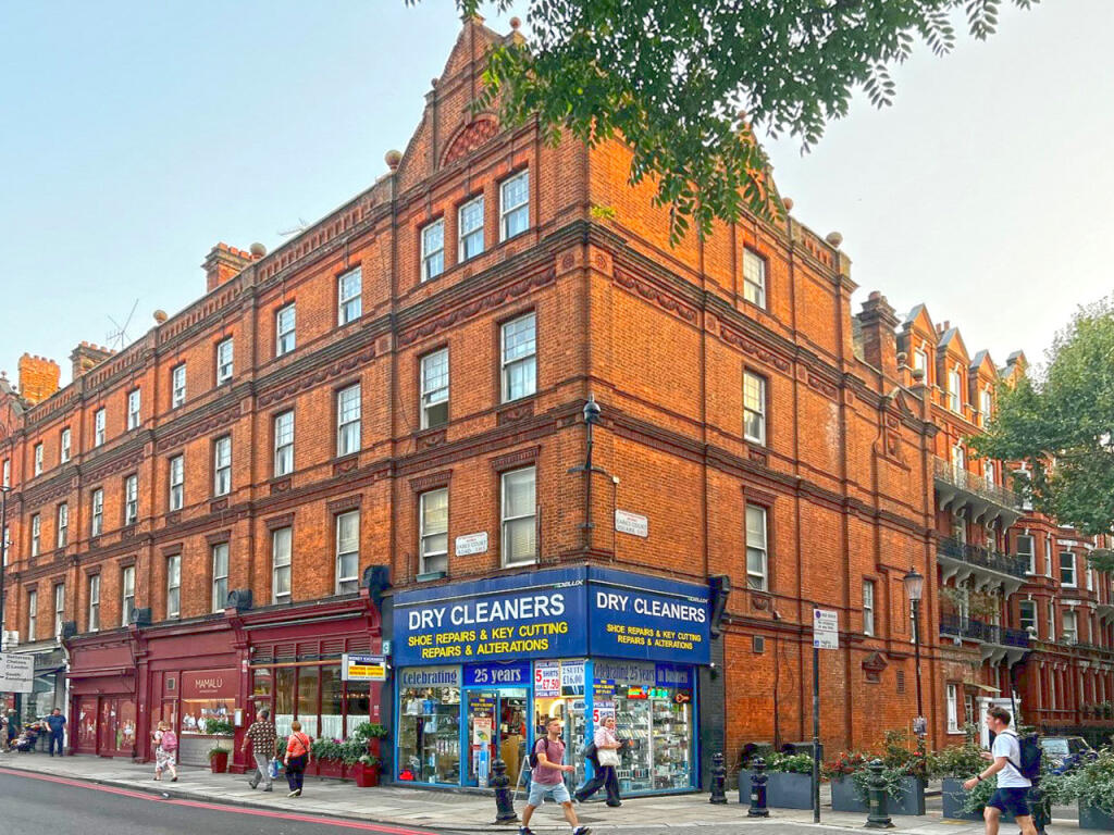Main image of property: 312 Earls Court Road, London, London, SW5