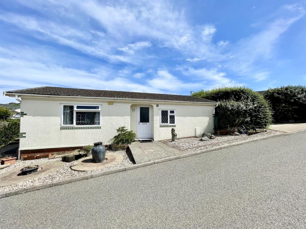 Main image of property: Newhaven Heights, Newhaven