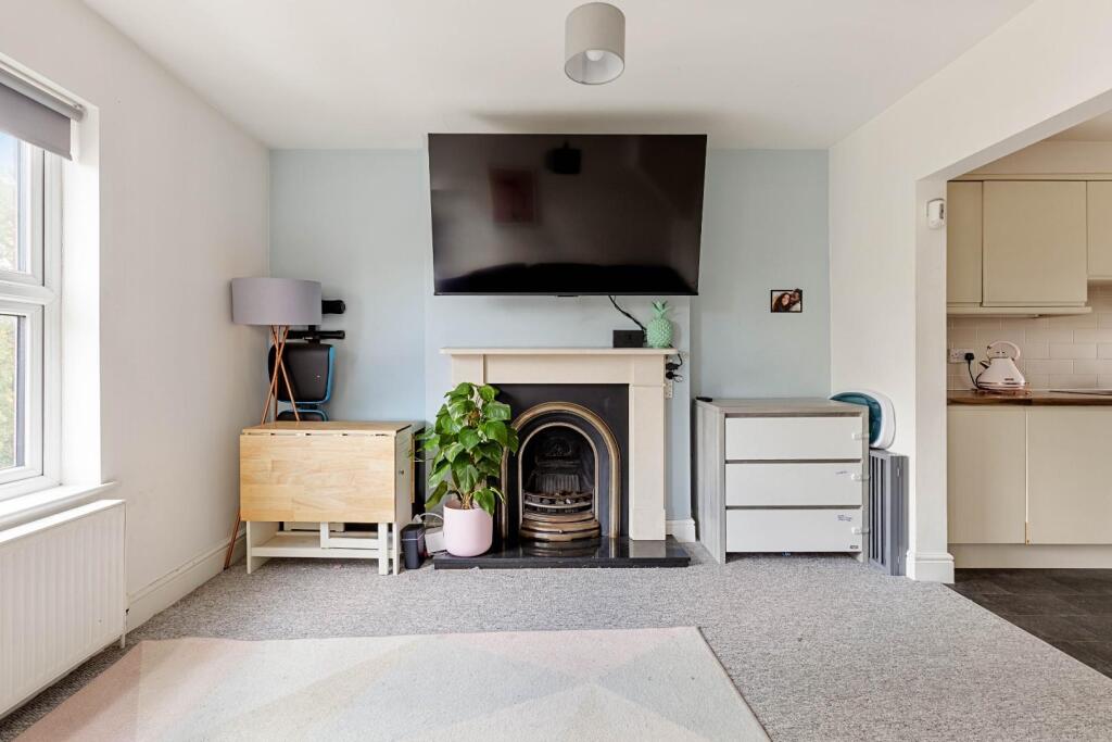 Apartment in London - View 5