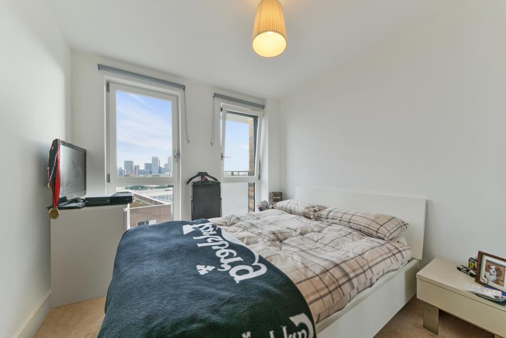 Apartment in London - More