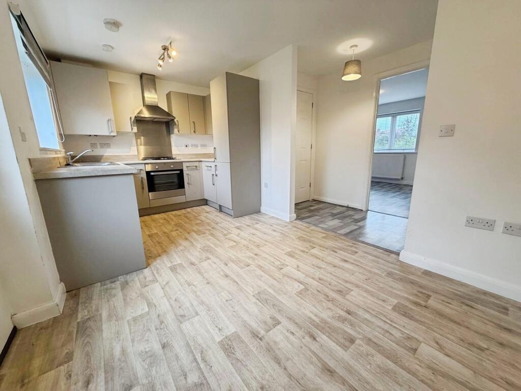 Guilsborough Road, Eye, PE6 photo 4