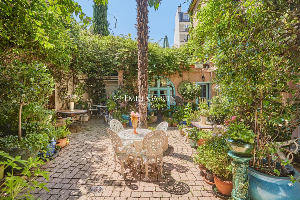Main image of property: Paris-Isle of France, Paris, Paris 18