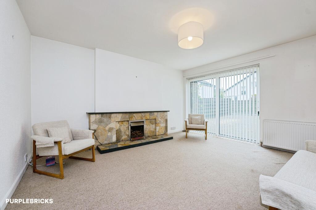 House in Bridge of Weir, Ranfurly, Renfrewshire - View 4