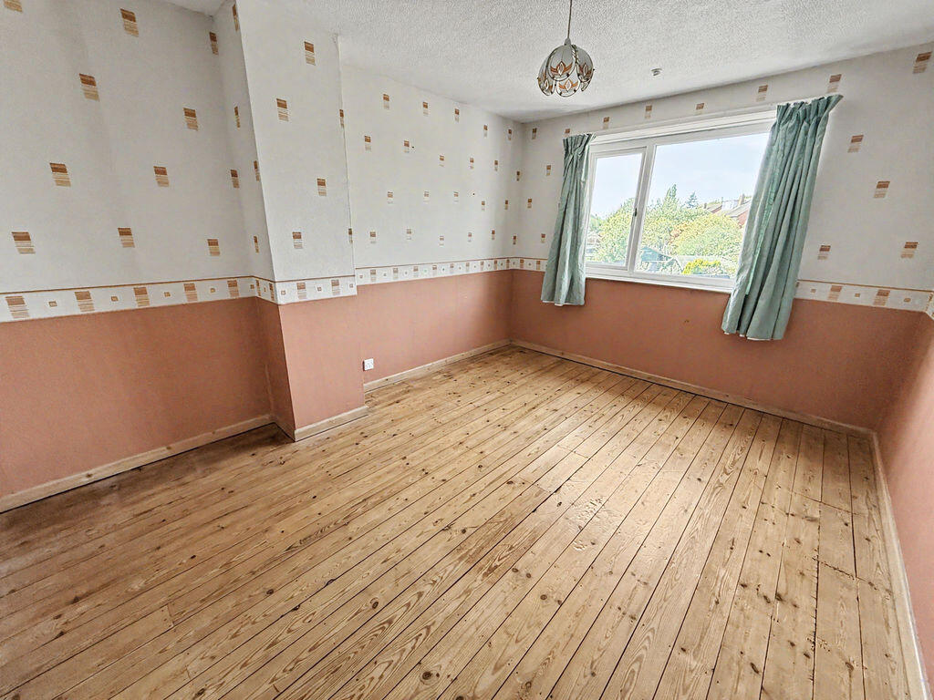 House in Shrewsbury, Shropshire - More