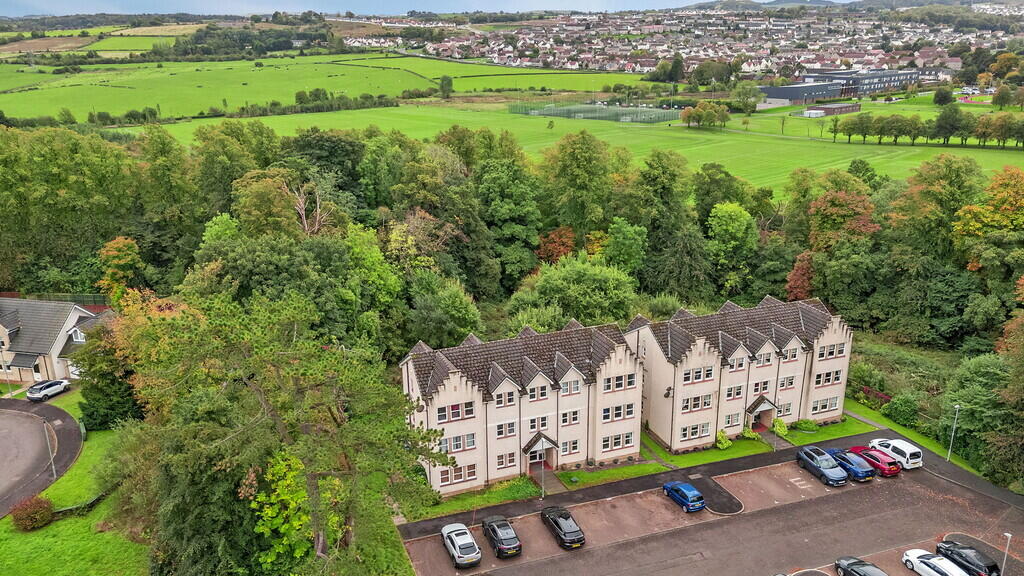 2-bed flat on Montfort Gate, Barrhead, £149,000