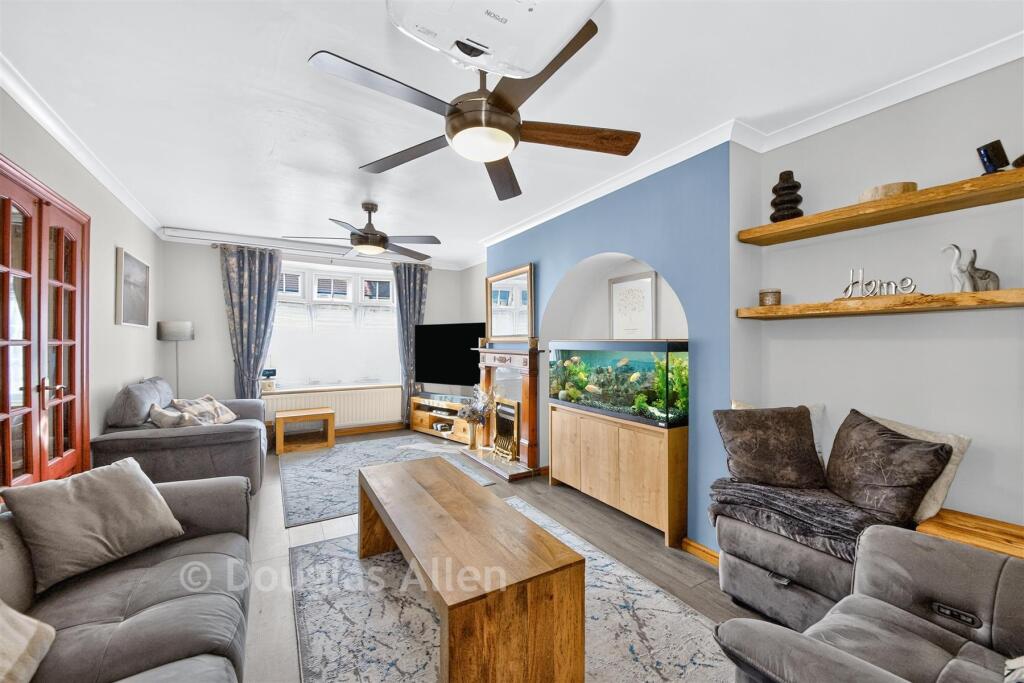 House in London - View 5