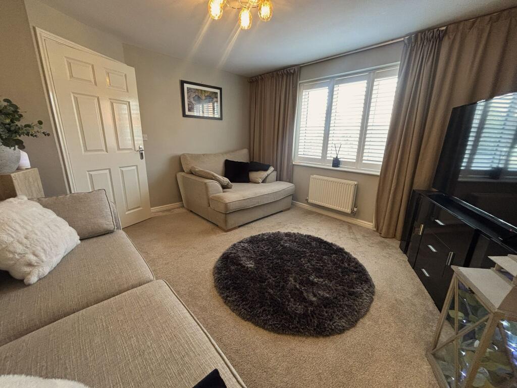 Sandringham Way, Pelton, DH2 photo 2