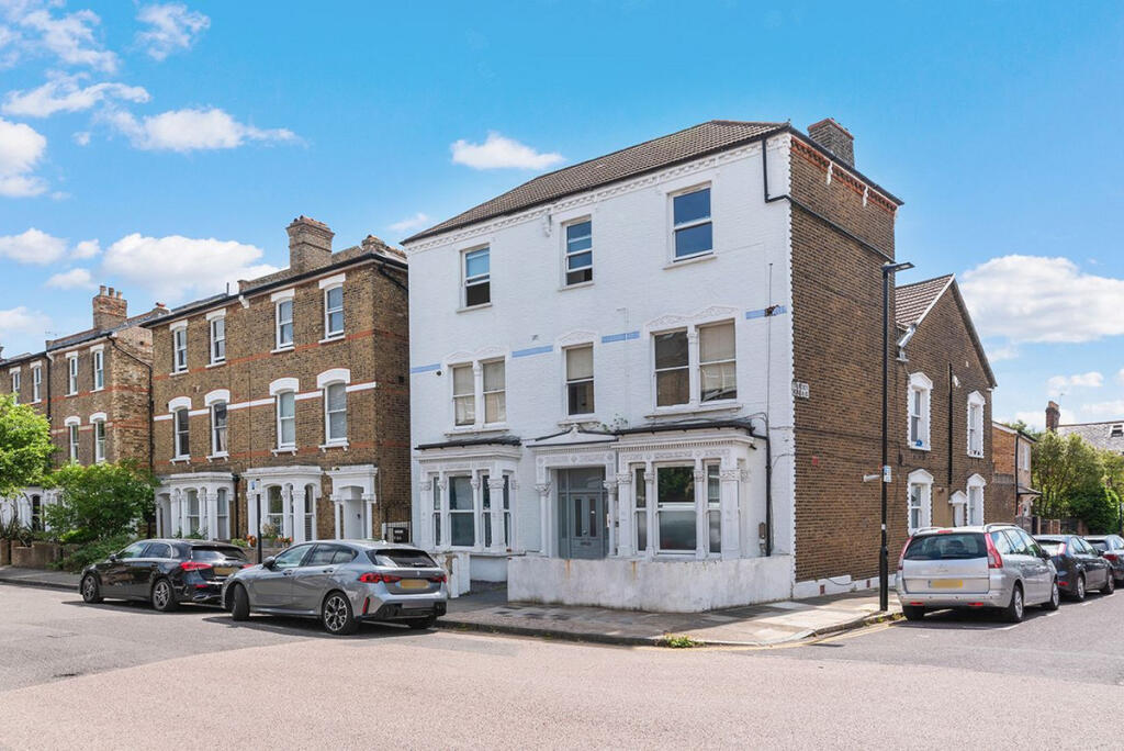 Main image of property: Shaftesbury Road, London, N19