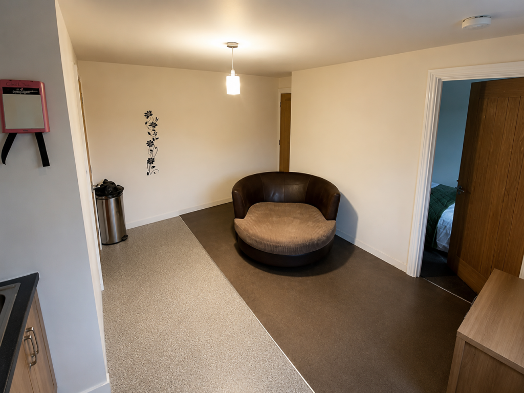 Apartment in Coventry, Stoke Aldermoor - View 2
