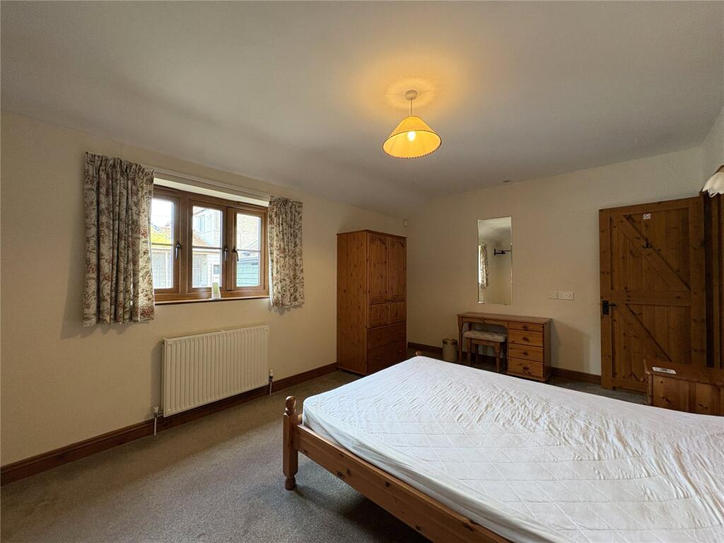 House in Taunton - View 4